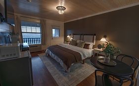 Historic Riverview Inn Seven